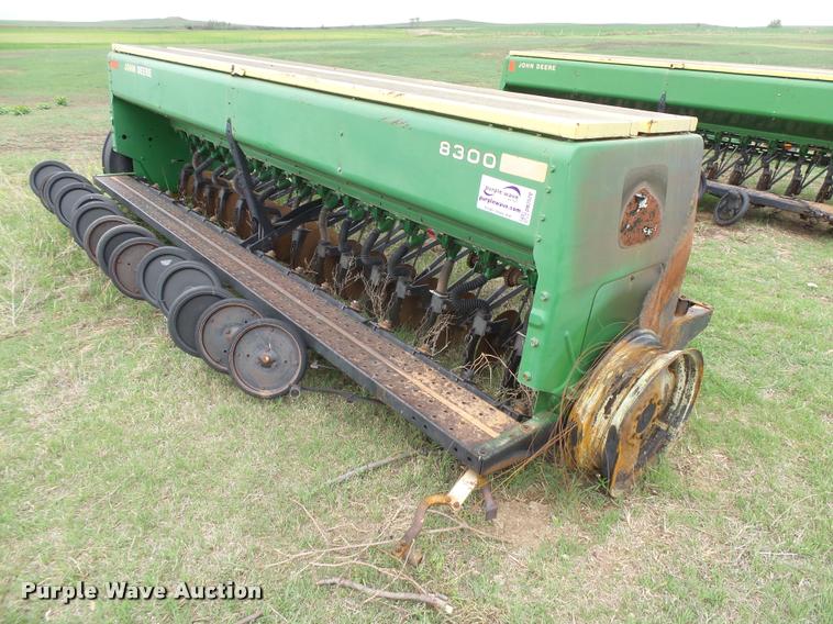 image for item DB2520 (2) John Deere 8300 grain drills