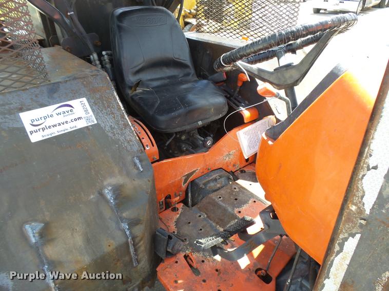 image for item DB2521 Kubota L4400D tractor with Autoquip platform