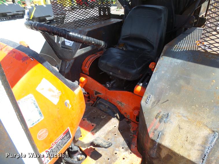 image for item DB2521 Kubota L4400D tractor with Autoquip platform