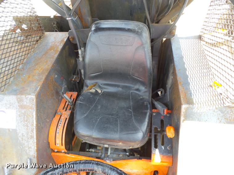 image for item DB2521 Kubota L4400D tractor with Autoquip platform