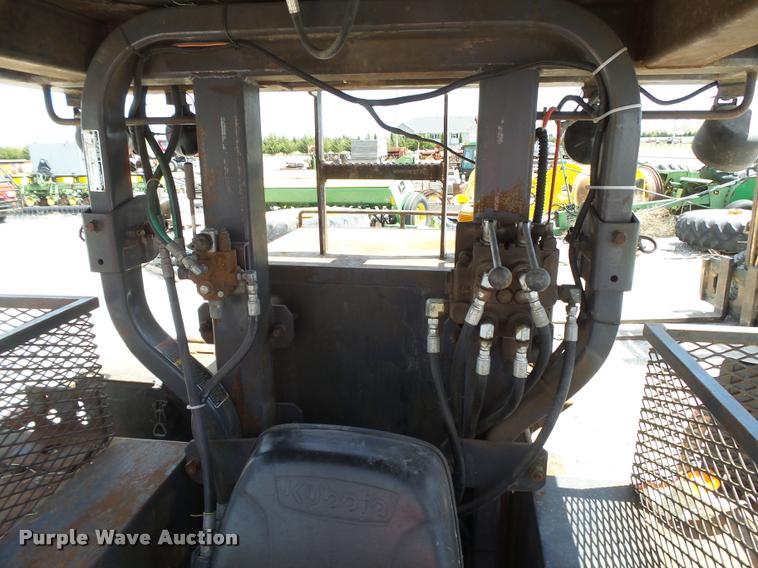 image for item DB2521 Kubota L4400D tractor with Autoquip platform