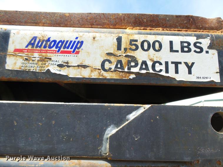 image for item DB2521 Kubota L4400D tractor with Autoquip platform