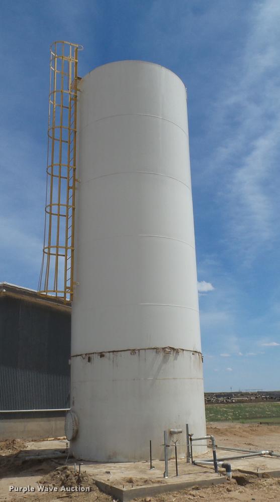 image for item DB2525 2007 Palmer steel water storage tank