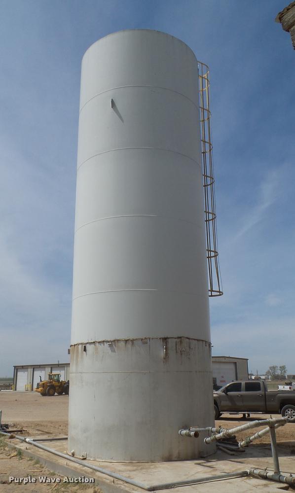 image for item DB2525 2007 Palmer steel water storage tank