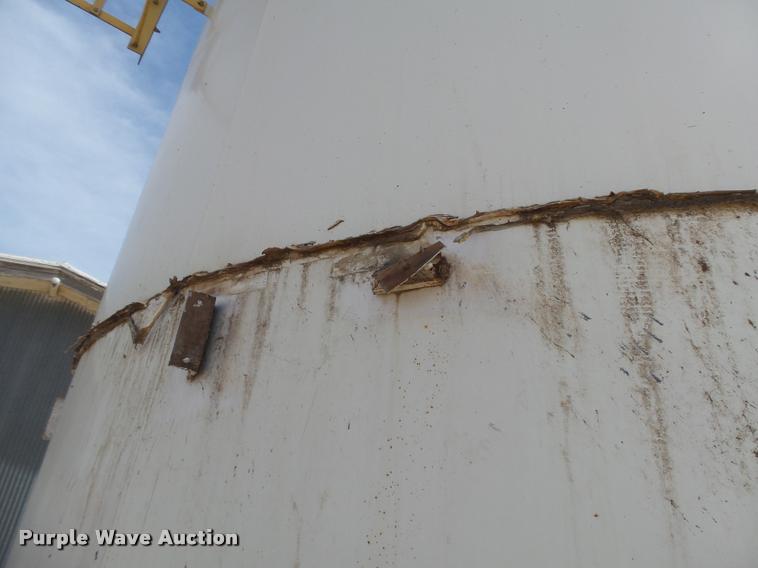 image for item DB2525 2007 Palmer steel water storage tank