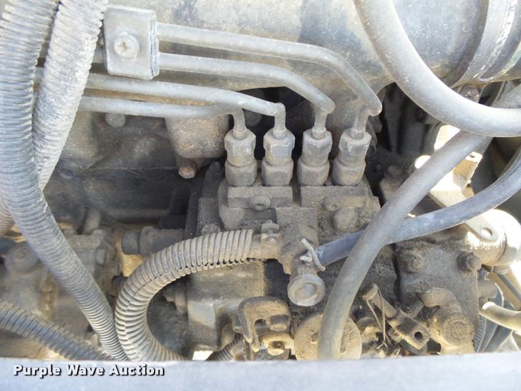 image for item DB2526 Kubota L4400 tractor