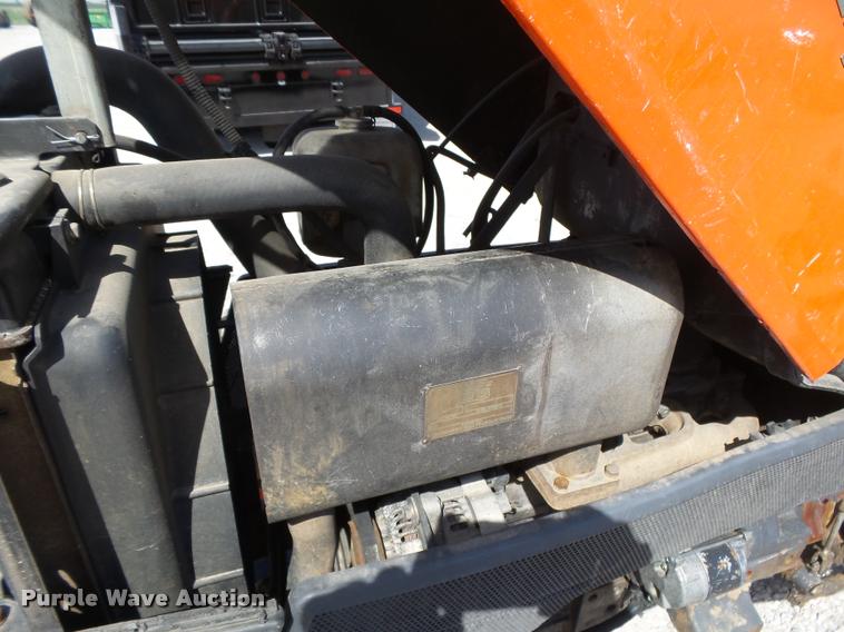 image for item DB2526 Kubota L4400 tractor