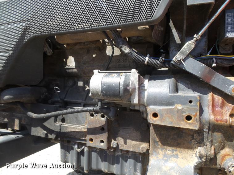 image for item DB2526 Kubota L4400 tractor