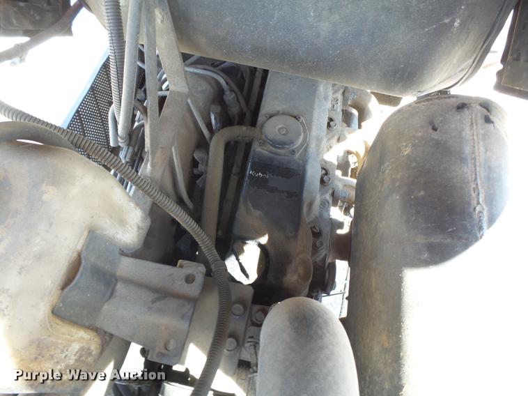 image for item DB2526 Kubota L4400 tractor