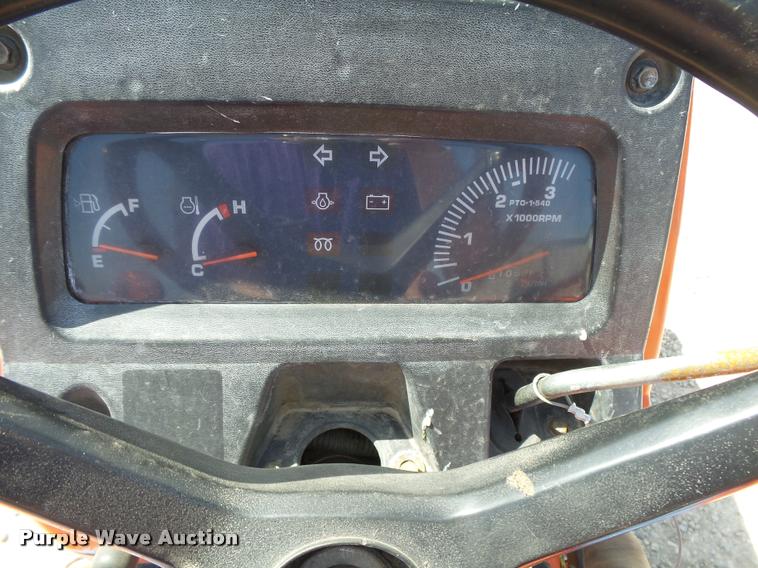 image for item DB2526 Kubota L4400 tractor