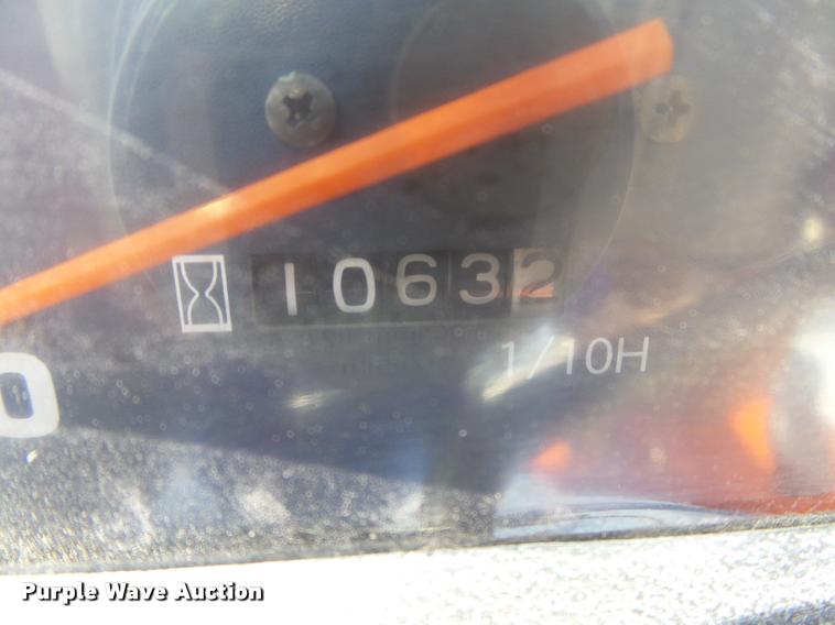 image for item DB2526 Kubota L4400 tractor