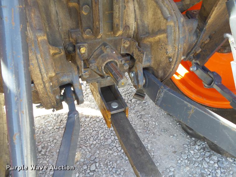 image for item DB2526 Kubota L4400 tractor