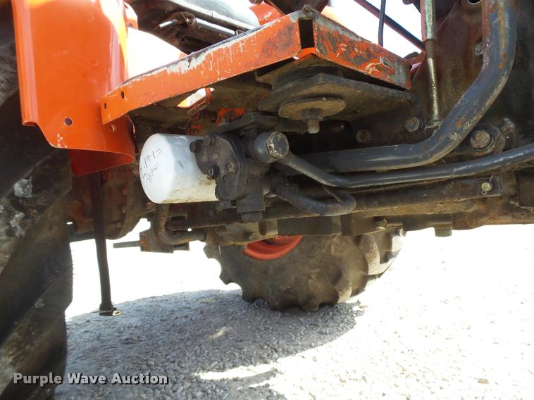 image for item DB2526 Kubota L4400 tractor