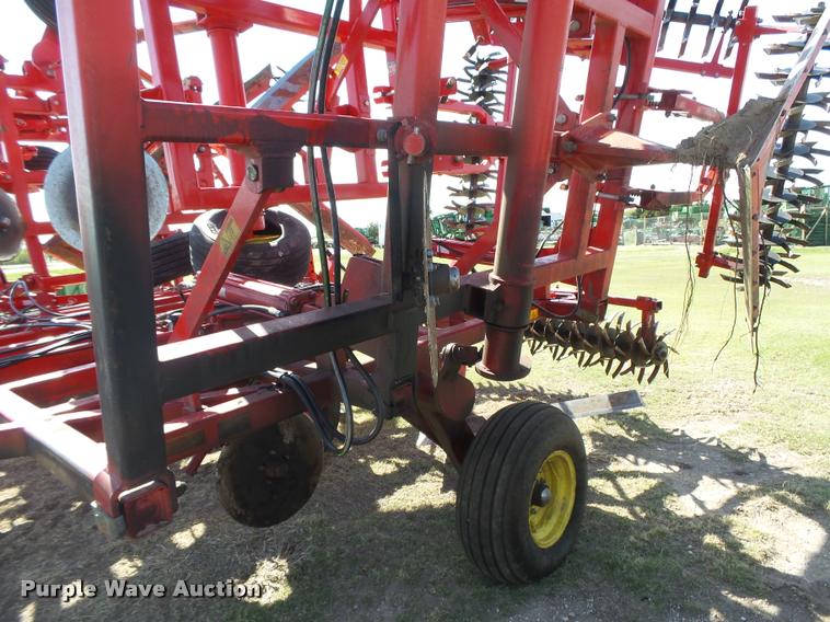 image for item DB2532 2014 Sunflower 3392-52 9X6 sweep plow