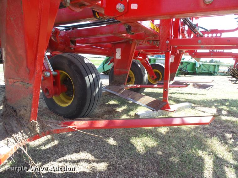 image for item DB2532 2014 Sunflower 3392-52 9X6 sweep plow