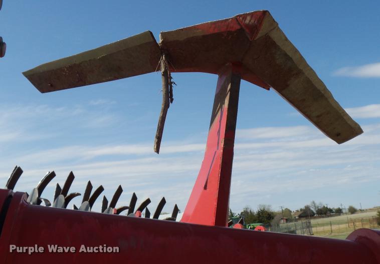 image for item DB2532 2014 Sunflower 3392-52 9X6 sweep plow