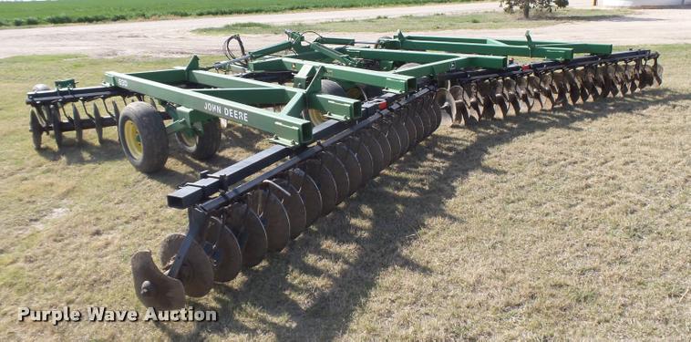 image for item DB2534 John Deere 630 tandem disk
