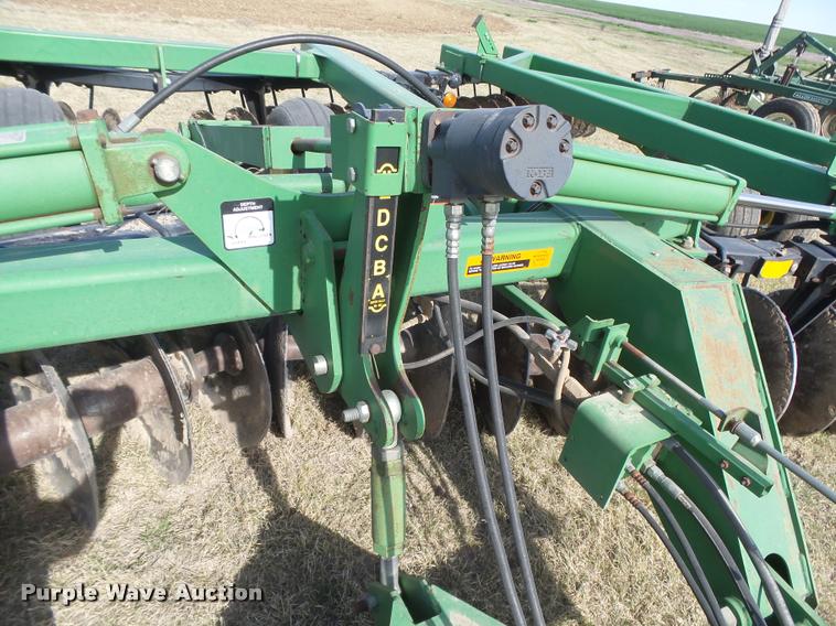 image for item DB2534 John Deere 630 tandem disk