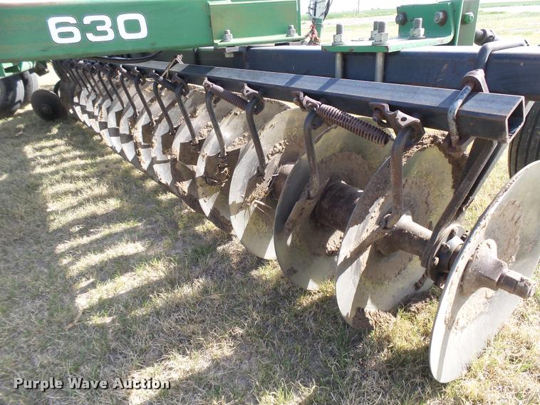 image for item DB2534 John Deere 630 tandem disk