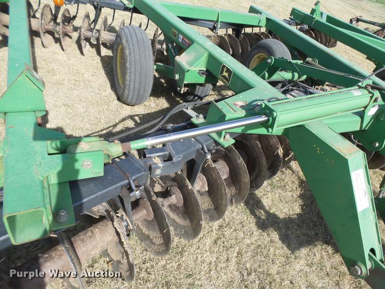 image for item DB2534 John Deere 630 tandem disk
