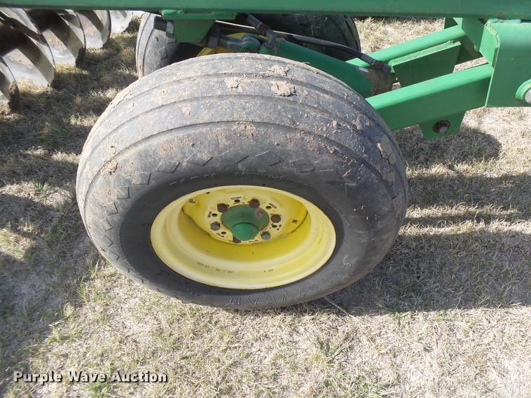 image for item DB2534 John Deere 630 tandem disk