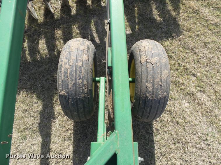 image for item DB2534 John Deere 630 tandem disk