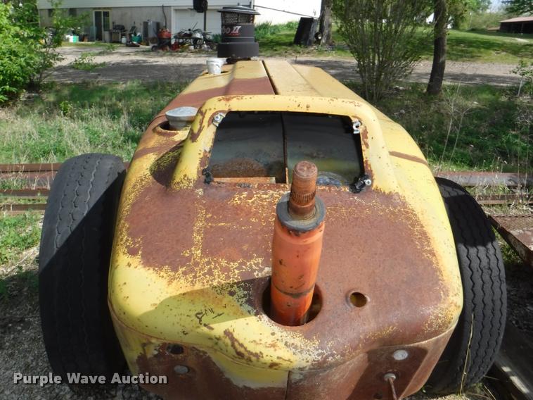 image for item DB3916 Ford Tiger Special 6600 tractor