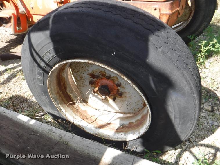 image for item DB3916 Ford Tiger Special 6600 tractor