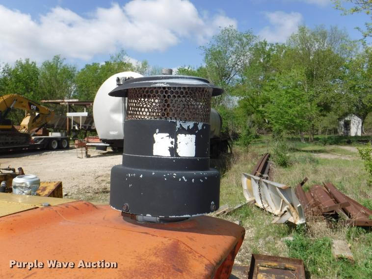 image for item DB3916 Ford Tiger Special 6600 tractor