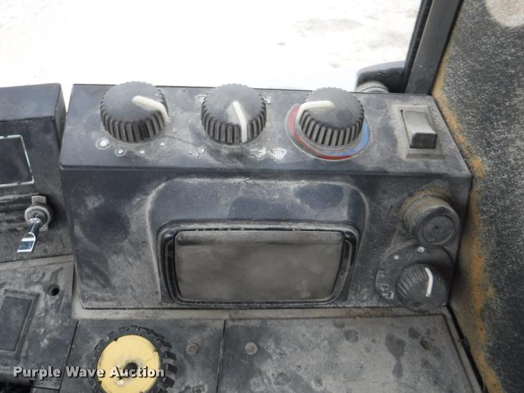 image for item DB3927 John Deere 6300 tractor