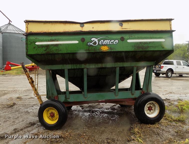 image for item DC7230 Demco GF-250 gravity wagon