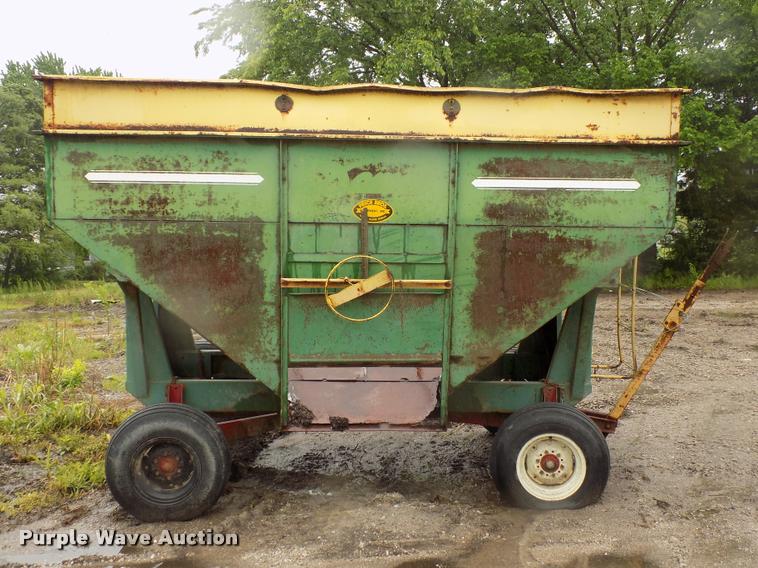 image for item DC7230 Demco GF-250 gravity wagon