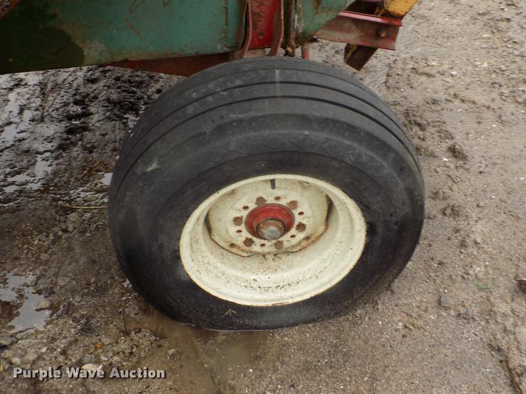 image for item DC7230 Demco GF-250 gravity wagon