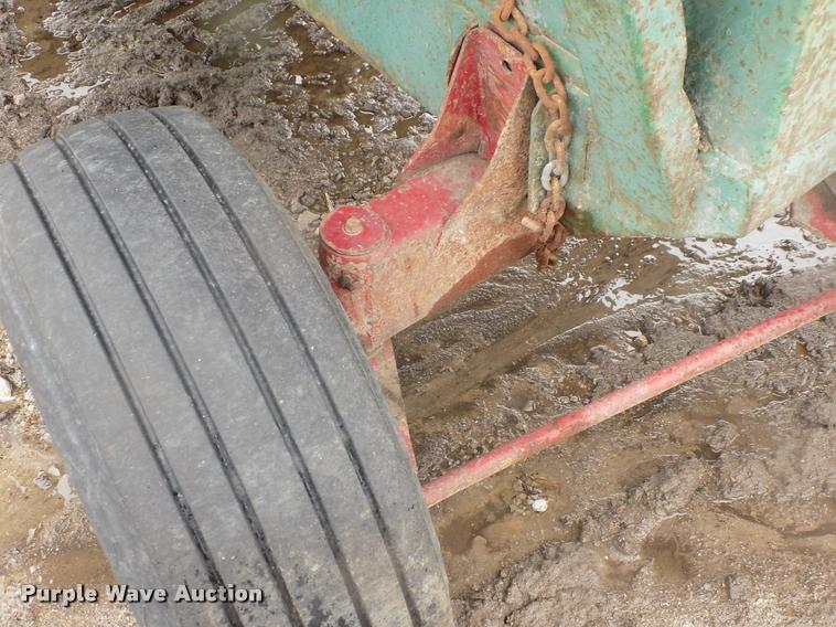 image for item DC7230 Demco GF-250 gravity wagon