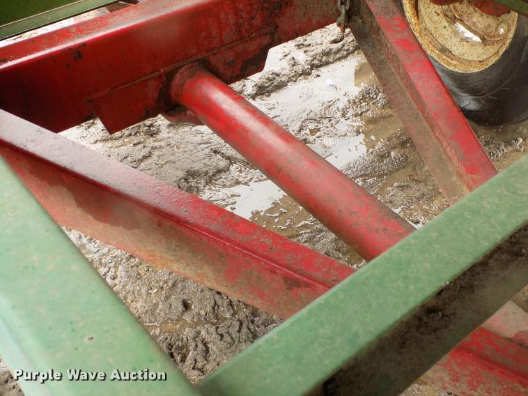 image for item DC7230 Demco GF-250 gravity wagon