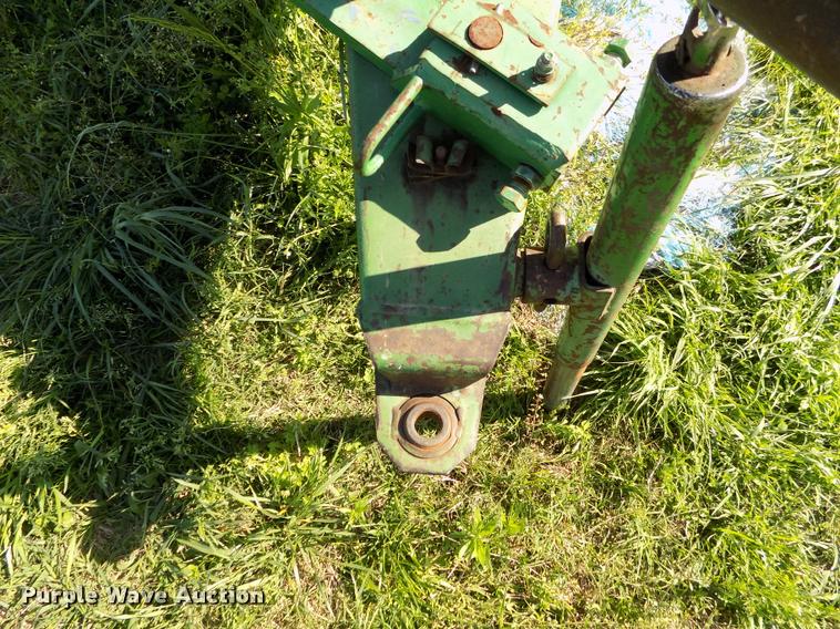 image for item DC7240 John Deere 510 round baler