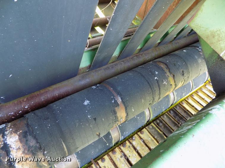 image for item DC7240 John Deere 510 round baler