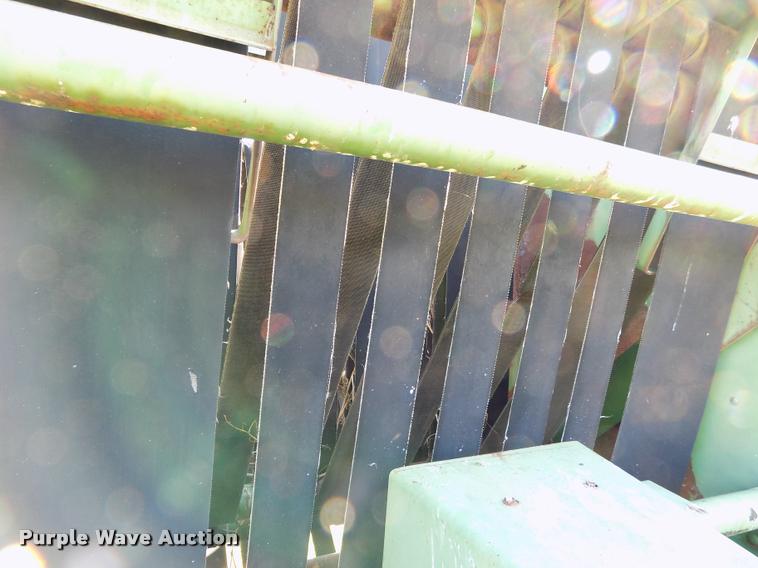 image for item DC7240 John Deere 510 round baler