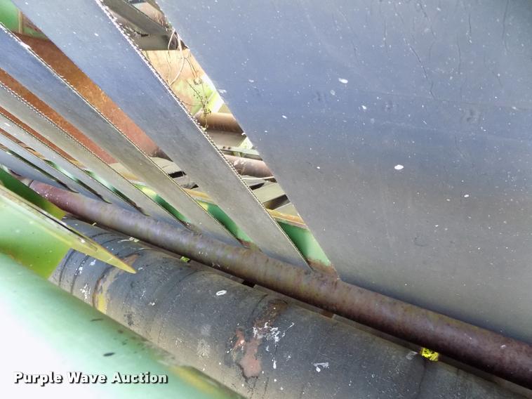 image for item DC7240 John Deere 510 round baler