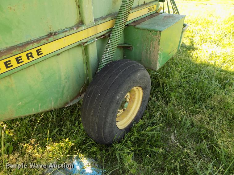 image for item DC7240 John Deere 510 round baler