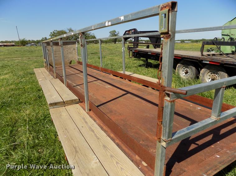 image for item DC7242 Livestock feeder