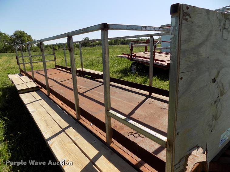 image for item DC7242 Livestock feeder