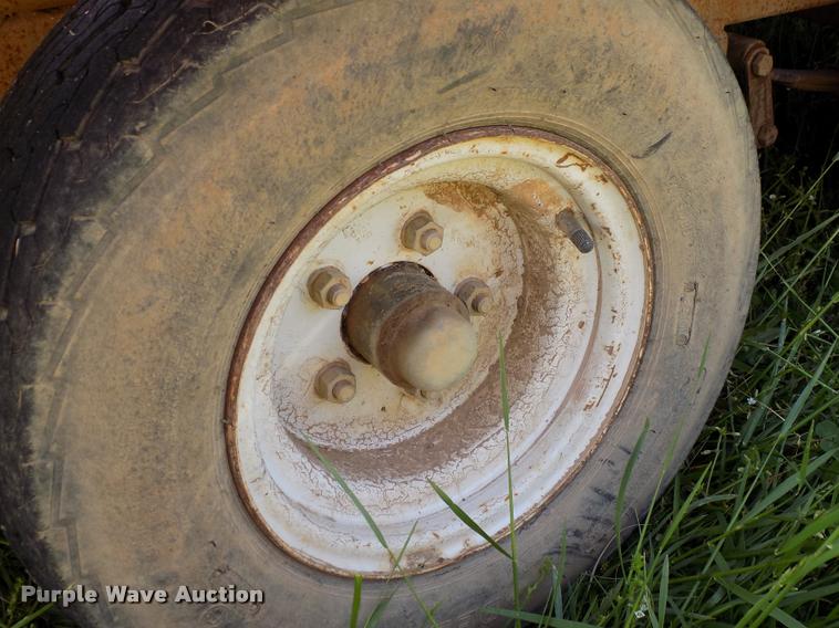 image for item DC7242 Livestock feeder