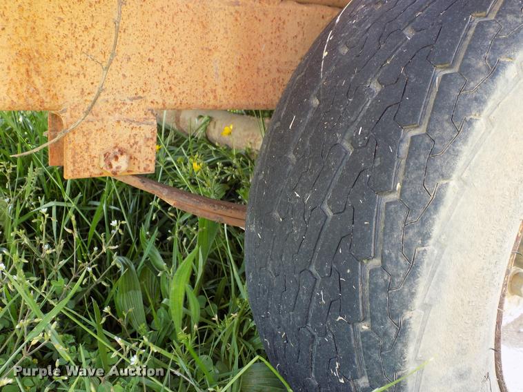 image for item DC7242 Livestock feeder