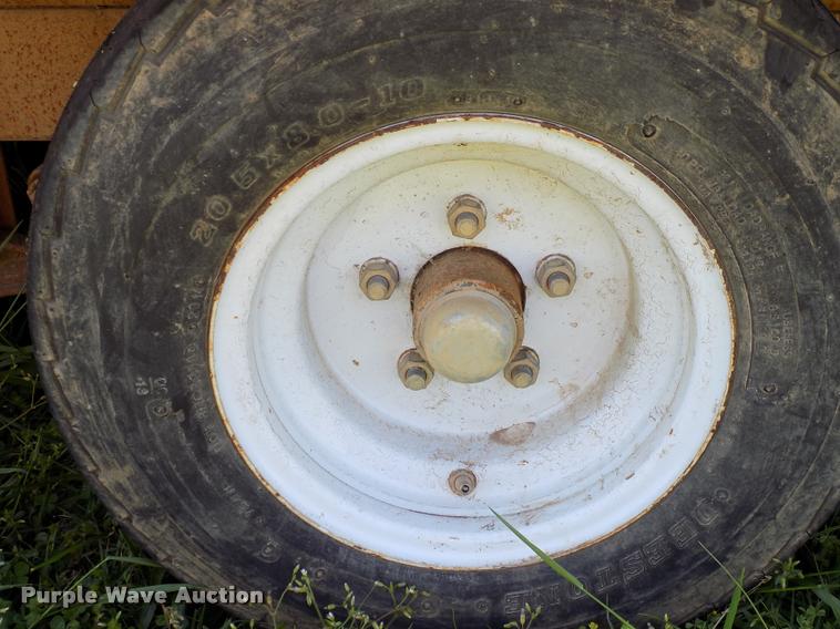 image for item DC7242 Livestock feeder