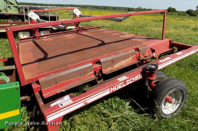 image for item DC7244 Hoelscher 1000 bale accumulator