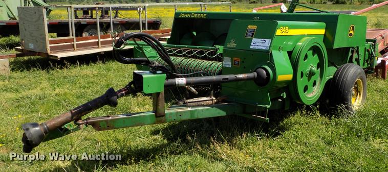 image for item DC7245 John Deere 348W square baler