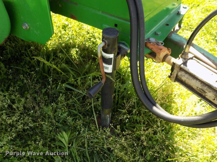 image for item DC7245 John Deere 348W square baler