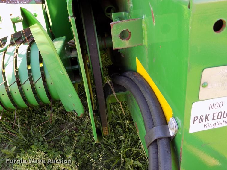 image for item DC7245 John Deere 348W square baler