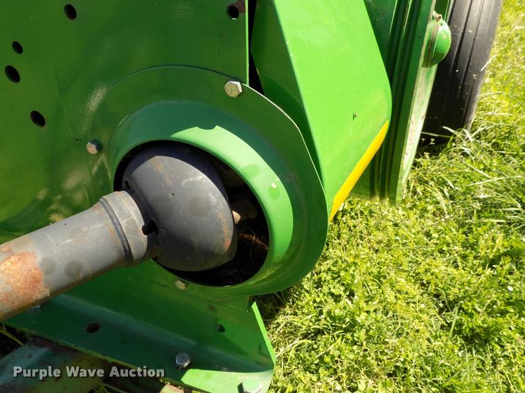 image for item DC7245 John Deere 348W square baler